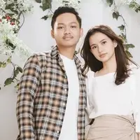 6 Potret Mesra Azriel Hermansyah dan Sarah Menzel, Temani Buka Puasa Meski Beda Agama (IG/azriel_hermansyah)