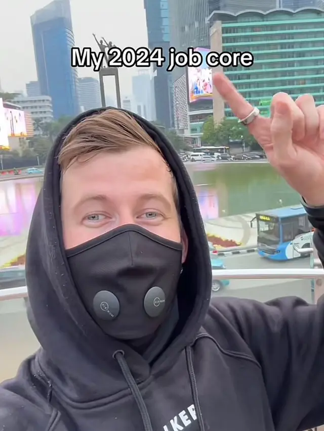 Intip Video Kompilasi Alan Walker Cosplay Geluti Berbagai Pekerjaan Unik (credit: https://www.tiktok.com/@alanwalkermusic/)