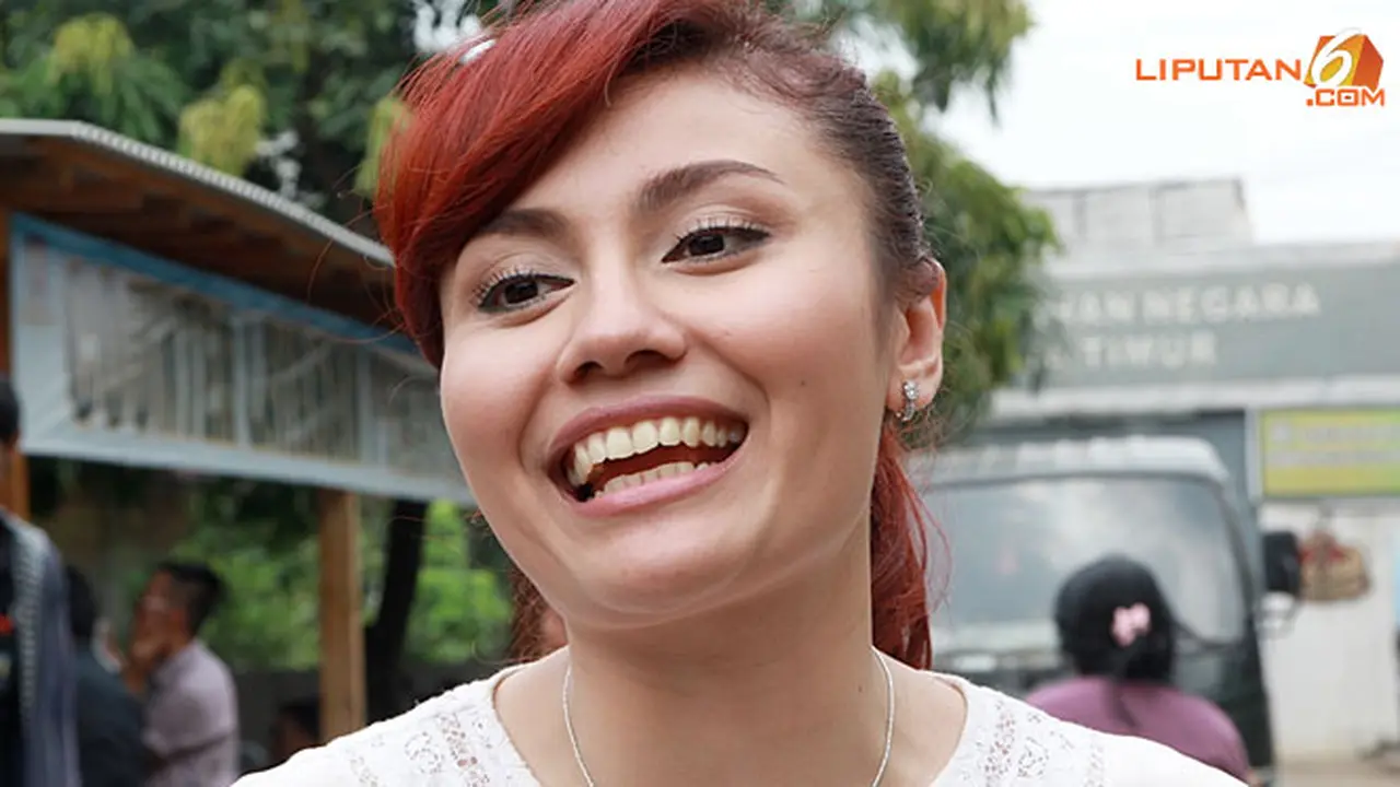 cynthia-sari-130530b.jpg