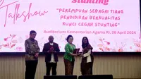 Seminar dan talk show tema perempuan sebagai tiang pendidikan berkualitas kunci cegah stunting. (Ist)