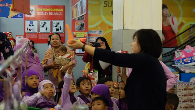 Ayo Makan Buah, Cara Unik Super Indo Ajak Masyarakat Hidup Sehat