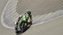 Pebalap Prancis, Gregory Leblanc, beraksi dalam kualifikasi pertama lomba ketahanan Le Mans 24-jam di Sirkuit Le Mans, Prancis, (7/4/2016). (AFP/Jean-Francois Monier)