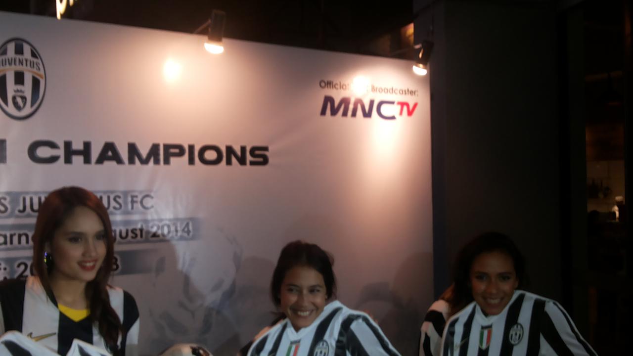 Cinta Laura, Nadine Alexandra dan Pevita Pierce 