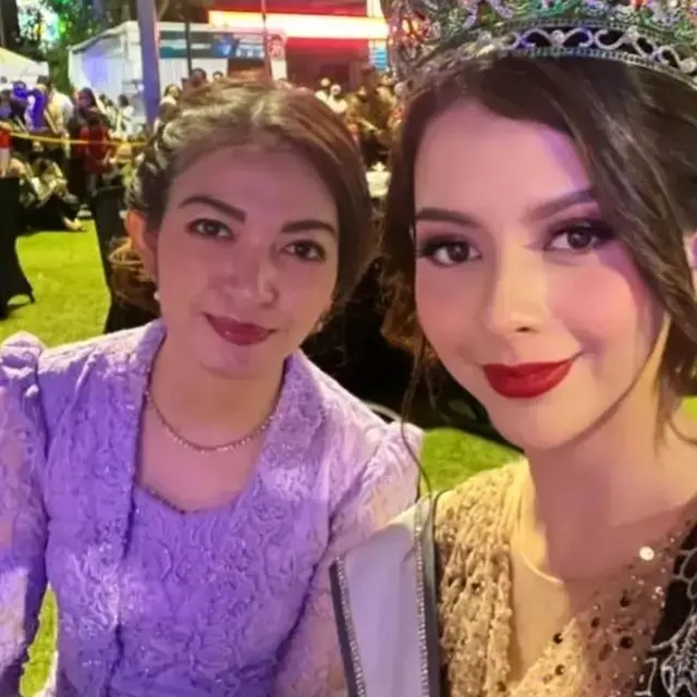 6 Potret Selvi Ananda dan Gibran Rakabuming di Final Pemilihan Putra Putri Solo 2022