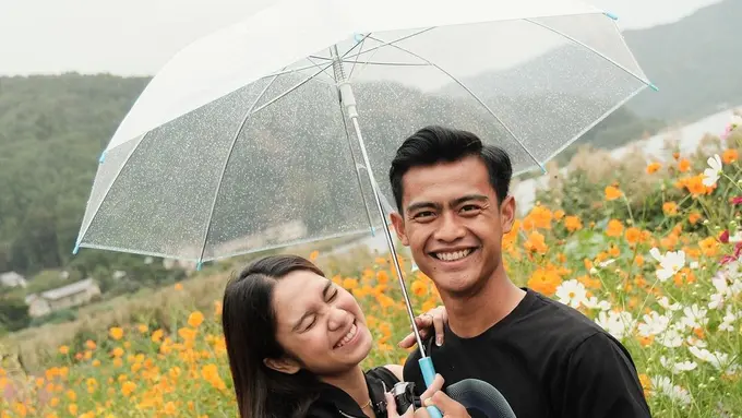 Potret Azizah Salsha dan Pratama Arhan (Sumber: Instagram/@azizahsalsha_)