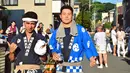 Menilik dari laman Instagramnya, Muhammad Fardhana pernah menempuh pendidikan di Jepang. Ini adalah foto Dhana Festival Matsuri yang diunggah pada tahun 2017. Tak hanya karena prestasinya karena lulusan National Defense Academy of Japan, paras Muhammad Fardhana yang disebut mirip orang Korea hingga orang aseli Jepang juga menjadi perhatian netizen. (Liputan6.com/IG/@derazala)