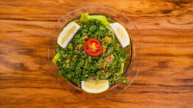 Resep Salad Teff Segar dengan Lemon Dressing yang Cocok untuk Clean Eating