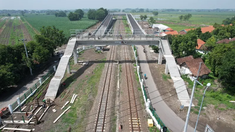 pembangunan Flyover Krian dan Kedinding untuk mendukung operasional Jalur Ganda Mojokerto-Sepanjang (Sidoarjo) di Jawa Timur. (Kemenhub)