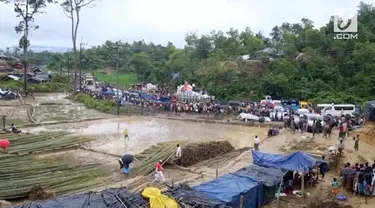 Ratusan ribu pengungsi etnis Rohingya terus berdatangan ke Bangladesh. 
