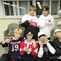 BTS (Twitter/bts_bighit)