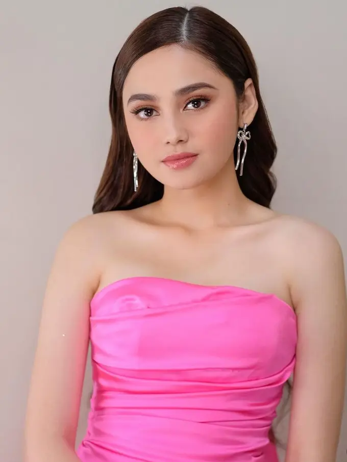 Syifa Hadju Dibalut Mini Dress Pink