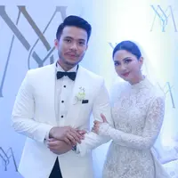 Jessica Mila dan Yakup Hasibuan setelah resmi menikah di Gereja HKBP Rawamangun, Jakarta Timur. (Dok. via M. Altaf Jauhar)