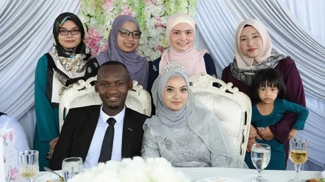 Bak FTV, Wanita Ini Jatuh Hati dengan Pria yang Menghiburnya saat Nangis di Mal