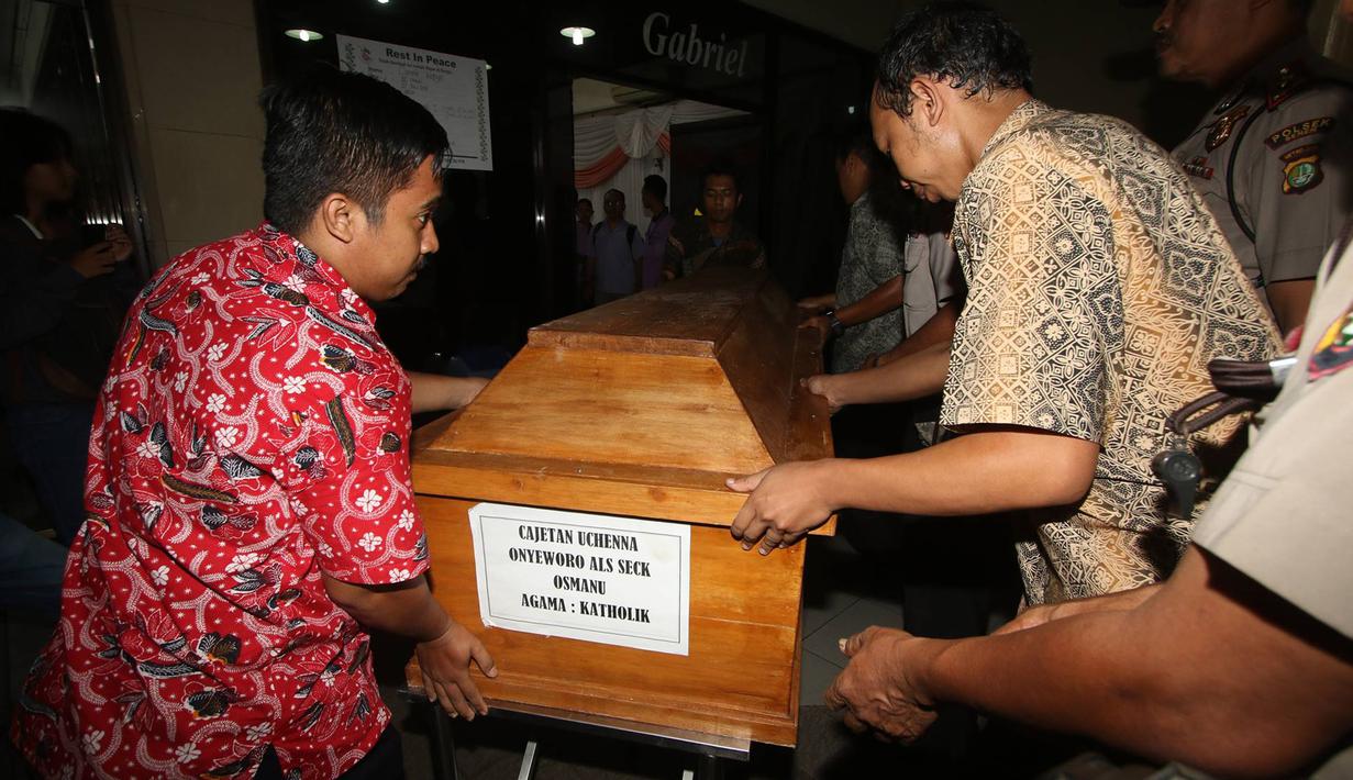 Jenazah WNA Terpidana Mati Tiba di RS Saint Carolus - Foto Liputan6.com