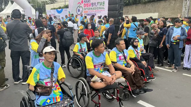 Peringatan Hari Disabilitas Internasional tahun 2025 diperingati dengan penuh semangat melalui acara Fun Walk.