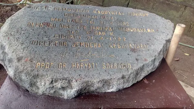 Situs naskah kuno Ciburuy Bayongbong, Garut