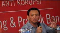 Politikus PDIP, Arteria Dahlan mengisyaratkan partainya mencalonkan Gubernur DKI Jakarta Basuki Tjahaja Purnama atau Ahok, sebagai salah satu pilihan dalam Pilkada DKI Jakarta mendatang.