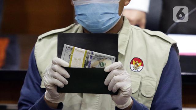 Uang Rp1 miliar Jadi Barang Bukti OTT Wakil Ketua DPRD Provinsi Jawa Timur Sahat Tua Simanjuntak