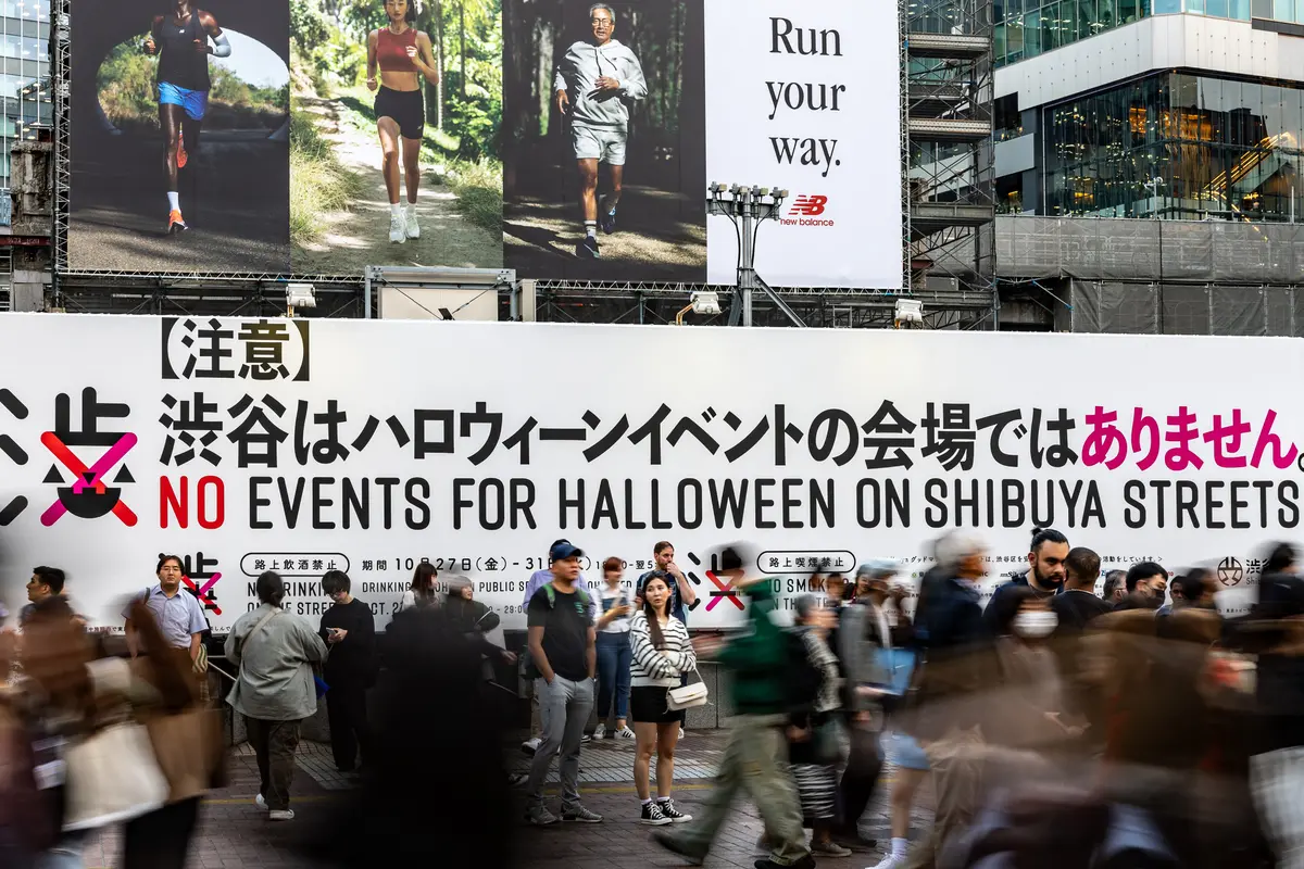 Wisatawan Dilarang Datang ke Shibuya untuk Rayakan Halloween, Patung Hachiko Sampai Dipagari