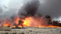 Meski ISIS telah hengkang, namun kelompok militan itu meninggalkan sumur minyak yang telah dibakar (Hamdi Alkhsali)
