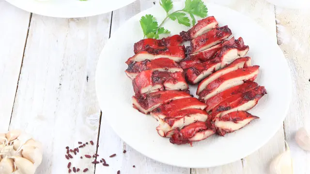 ilustrasi makanan tradisi imlek/Ketut Mahendri/shutterstock