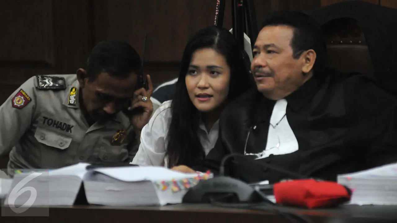 20160907-Saksi Ahli Patologi di Sidang Jessica Wongso-Afandi 