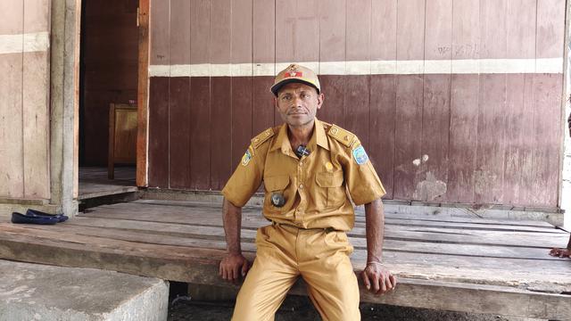 Kepala Desa Mapia, Cendra Arius Mnsen