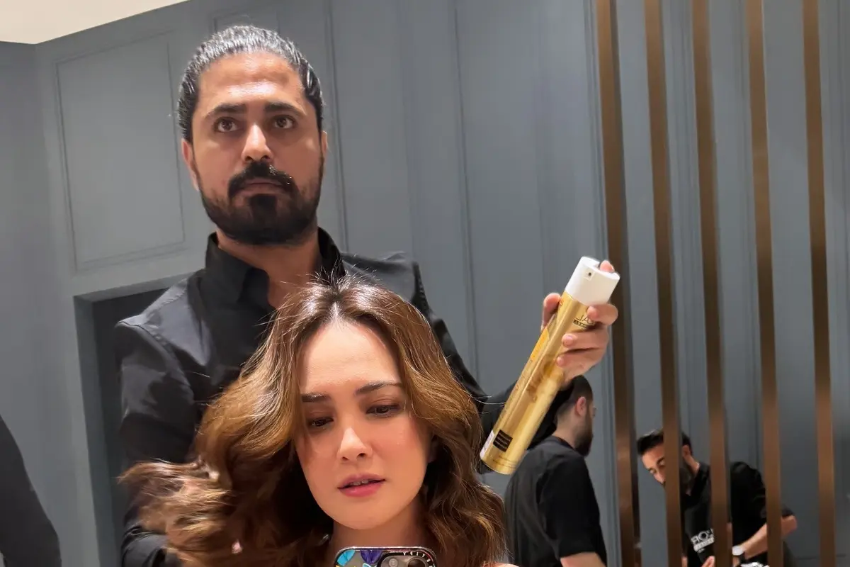 Tampilan Rambut Baru Shandy Aulia yang Tetap Nyalon Usai Banjir Besar di Dubai, Disebut Bisa Tahan Hujan Badai