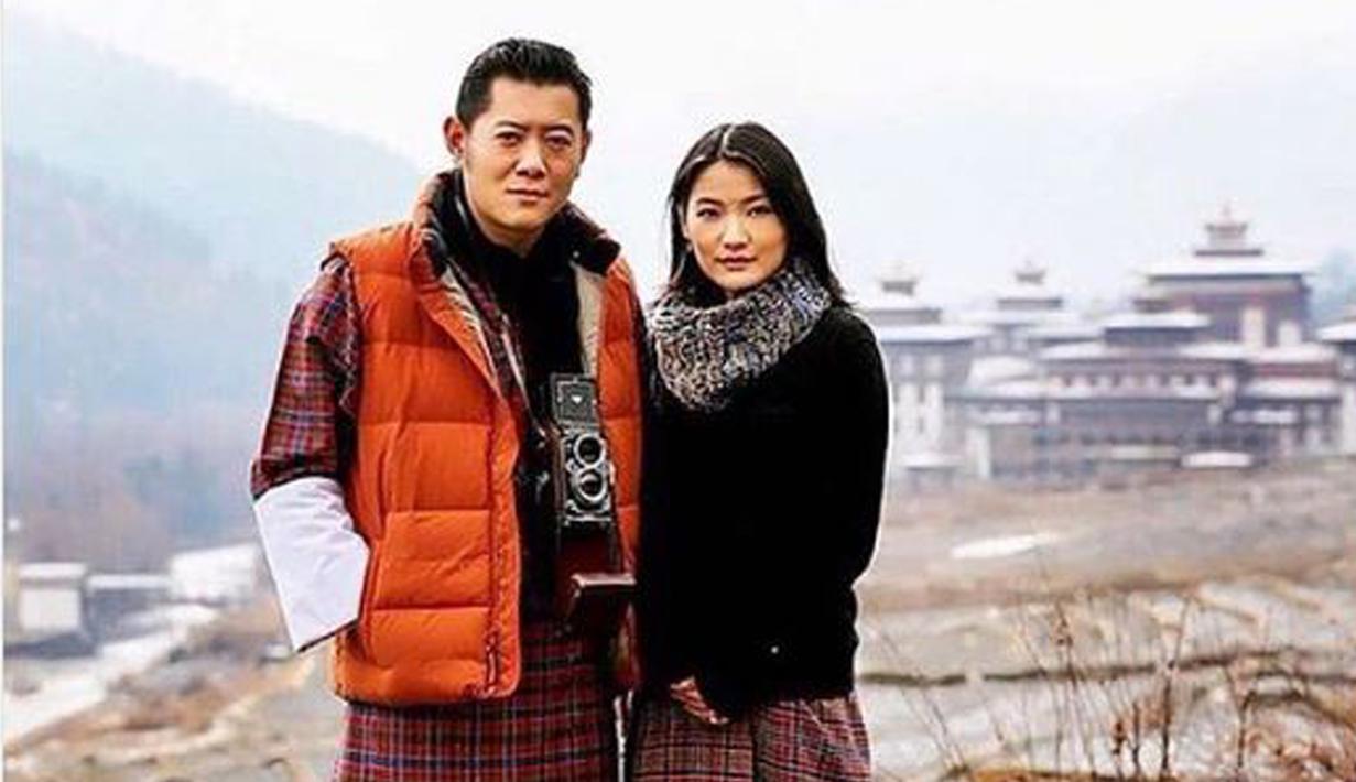Jetsun Pema mendapatkan gelar permaisurinya setelah menikah dengan Raja Bhutan, Jigme Kheser Namgyel Wangchuck di Punakha Dzong, pada 13 Oktober 2011 silam. (instagram.com/her_majesty_queen_of_bhutan)
