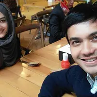 Indri mengajukan gugatan cerai pada 23 Februari 2016. Disebut-sebut akar persoalan rumah tangga mereka karena sang istri tak mau dipoligami. (Instagram/@indrie_h)