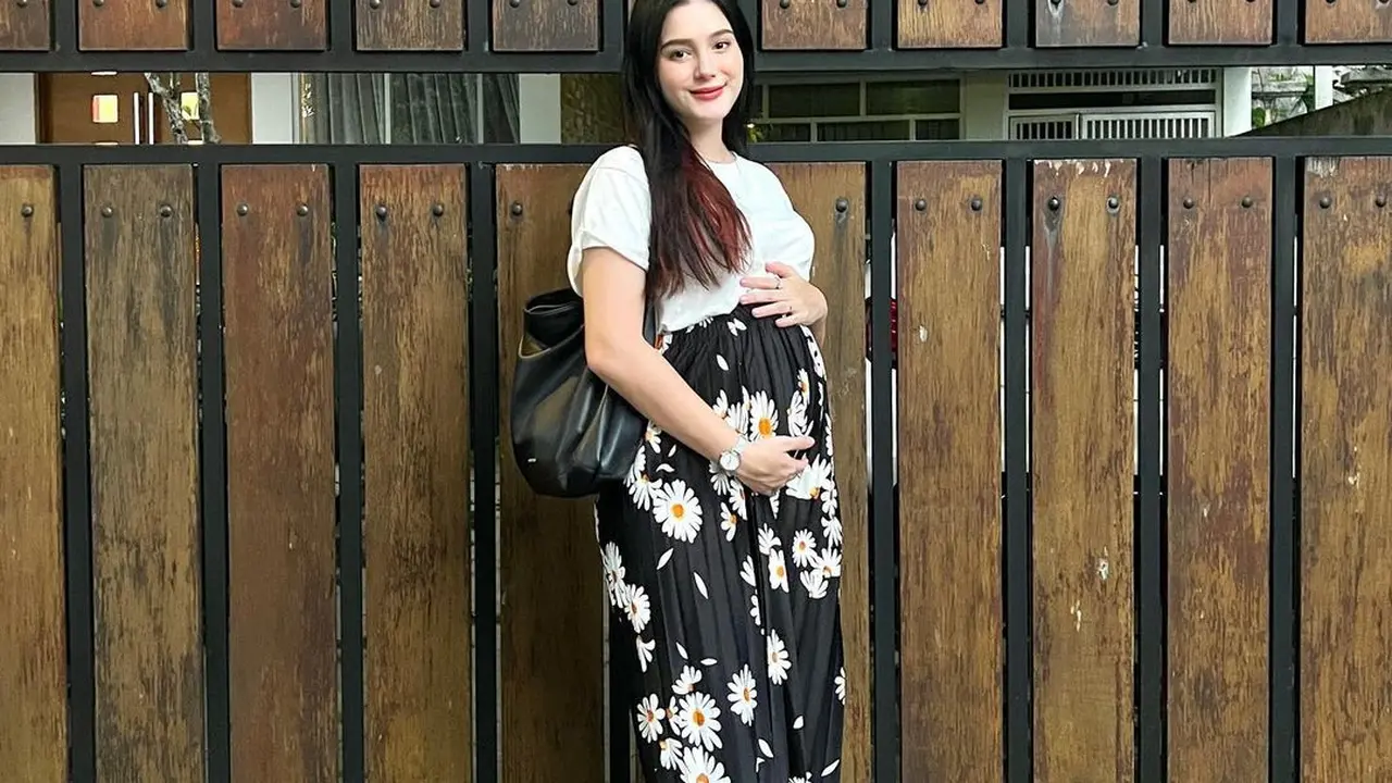 Yasmie Ow makin cantik saat hamil
