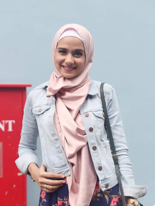 Pasangan yang belum lama menikah ini telah dikaruniai seorang putri cantik yang bernama Shaqila. (Andy Masela/Bintang.com)