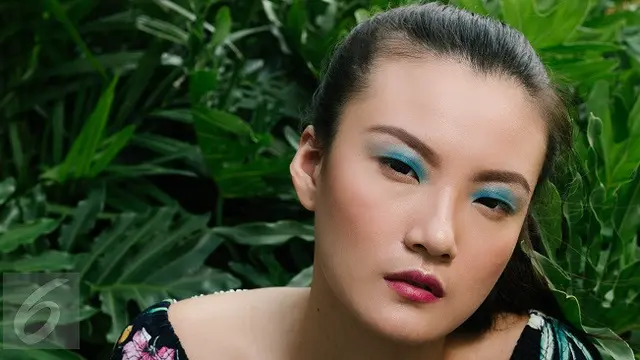 Beauty Guide: Wajib Coba, Color Eye Makeup yang Fun