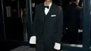 Jaden Smith berpose saat tiba menghadiri CFDA Fashion Awards di Cipriani South Street di New York pada Senin, 7 November 2022. Smith mengeluarkan tuksedo bertekstur oleh Thom Browne untuk acara itu. (Jason Mendez/Getty Images/AFP)