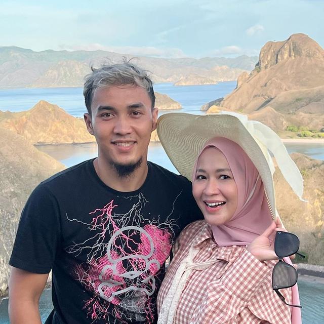 Okie Agustina dan Gunawan Dwi Cahyo