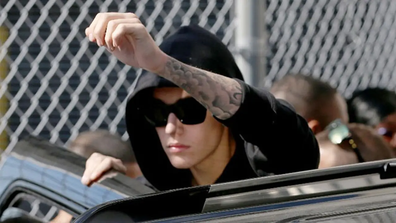 justin-bieber-140210b.jpg