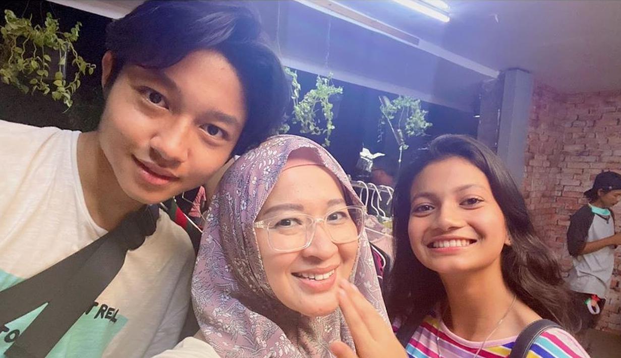 Kiesha Alvaro Unggah Foto Mesra, Ini Reaksi Okie Agustina