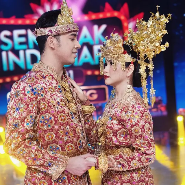 6 Potret Rara dan Gunawan LIDA Pakai Baju Adat, Bak Pasangan Pengantin