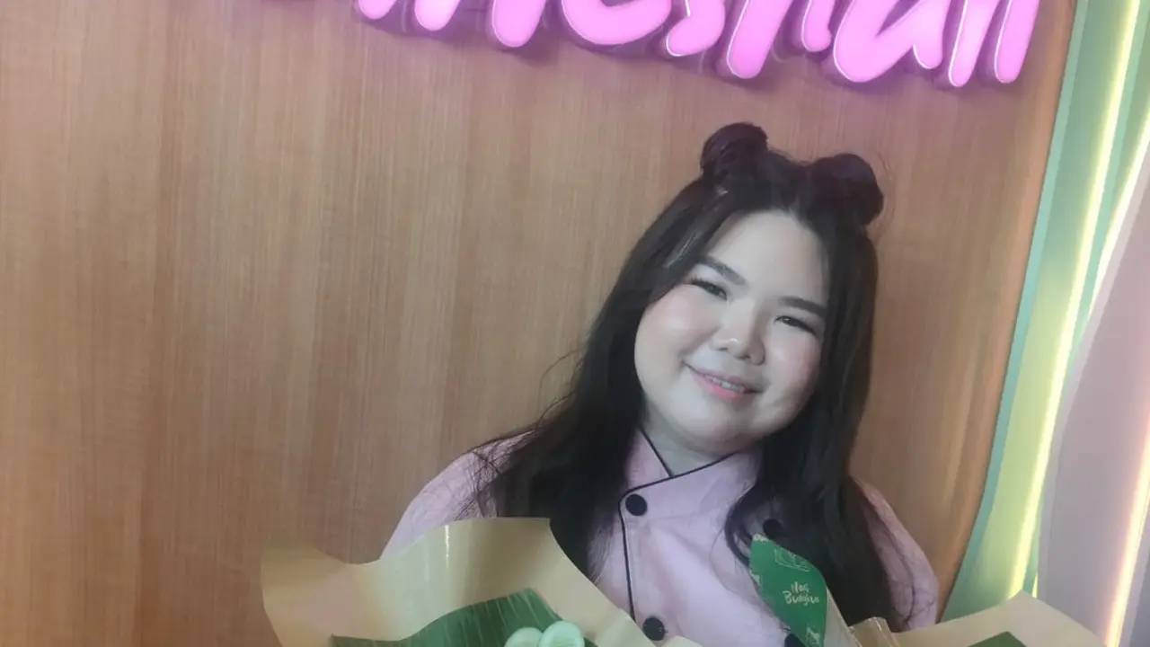 Setelah membintangi serial Menelusur Rasa, Konten kreator Shani Amelia akhirnya mewujudkan mimpinya membuka restoran
