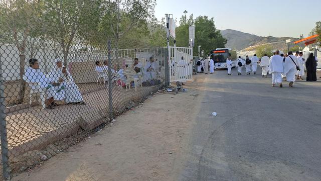 Jemaah haji Indonesia di Arafah untuk melaksanakan wukuf, Selasa (27/6/2023).