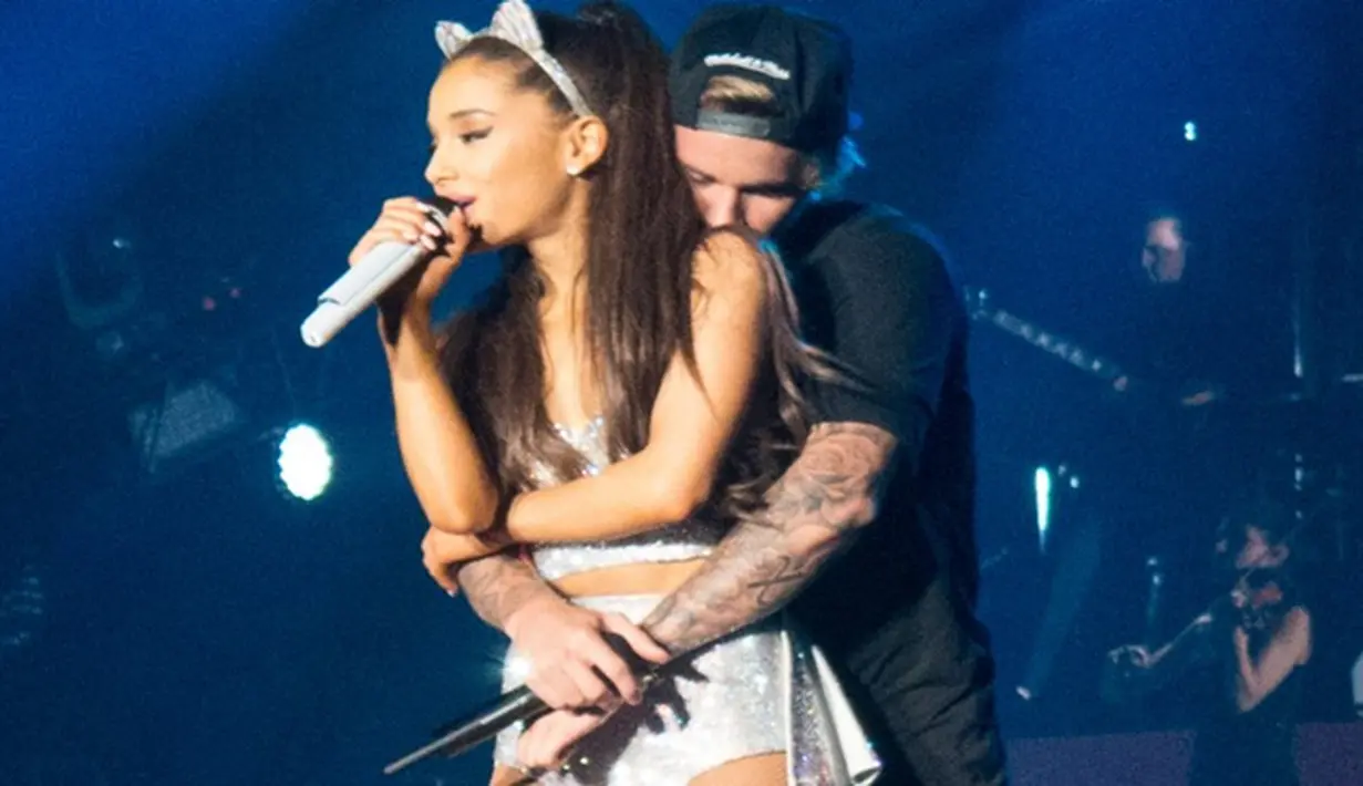 Sempat beredar rumor bahwa, di acara MTV Video Music Awards yang digelar pada 28 Agustus nanti keduanya akan tampil sebagai sepasang kekasih. (Dailymail/Bintang.com)