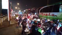 Tol Jakarta-Cikampek Macet Puluhan Kilometer