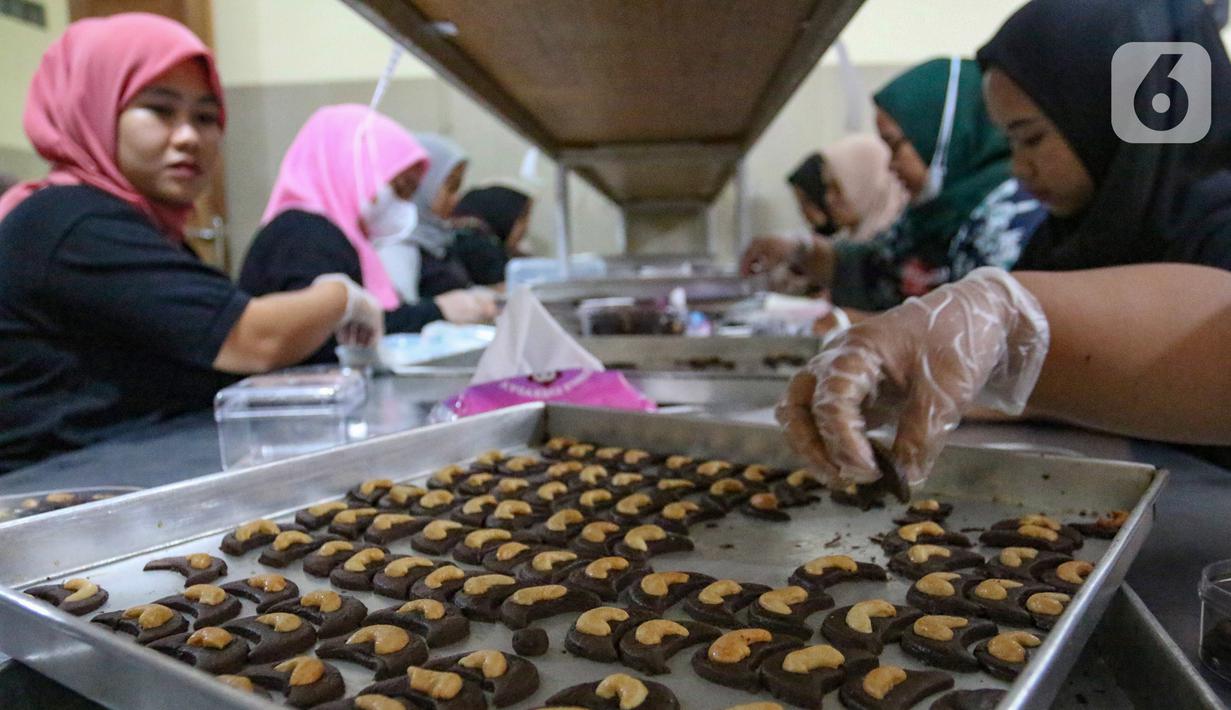 Rata-rata kue kering tersebut dijual dari harga Rp55.000 hingga Rp95.000. (merdeka.com/Arie Basuki)