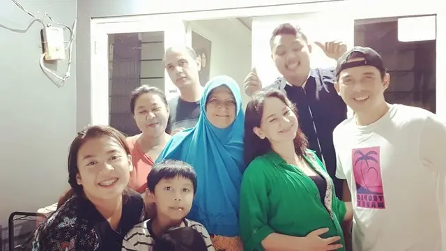 Lahirkan Anak Pertama, Ini 6 Potret Perjalanan Kehamilan Angelica Simperler