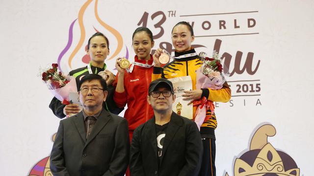 Lindswell Kwok dan Jet Li