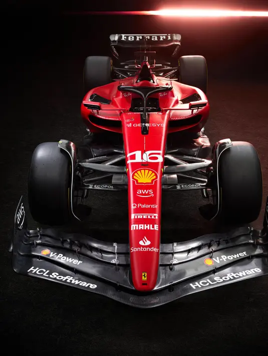 <p>Tampak depan atas mobil baru Scuderia Ferrari SF-23 untuk Formula 1 2023 saat acara peluncuran di Maranello 14 Februari 2023. (AFP/Ferrari Press Office)</p>