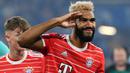 Eric Maxim Choupo-Moting. Striker Kamerun berusia 33 tahun yang kini masih membela Bayern Munchen ini sebelumnya didatangkan secara gratis dari PSG pada awal musim 2020/2021 dan masih terikat kontrak hingga Juni 2023. Sejauh ini ia telah bermain dalam 74 laga di semua ajang bersama Bayern Munchen dengan torehan 29 gol dan 9 assist. (AFP/Uwe Kraft)