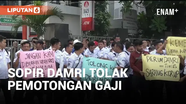 Aksi Demo Sopir Damri Tolak Pemotongan Gaji&nbsp;