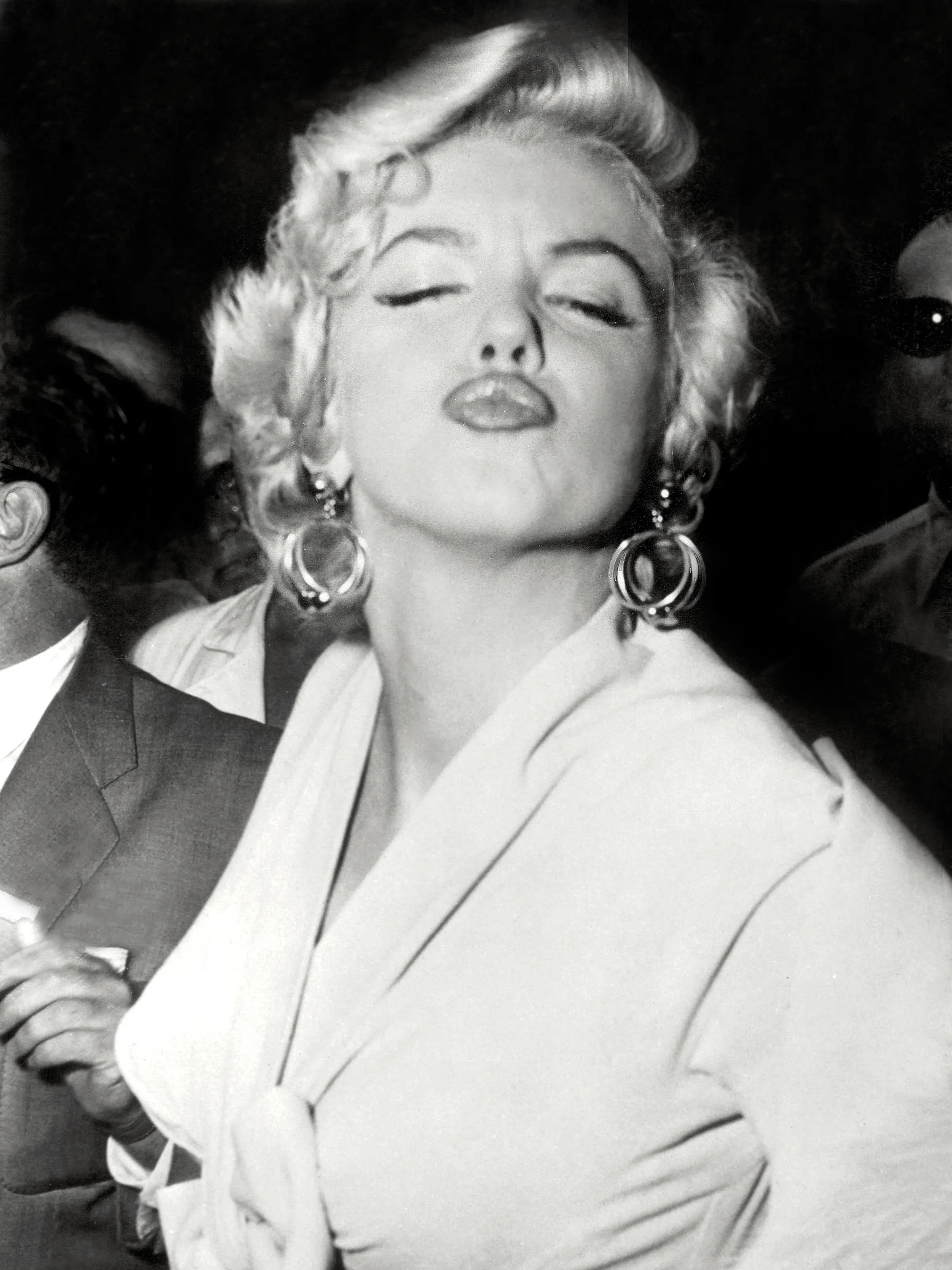 Marilyn Monroe, wanita cantik kelahiran Los Angeles ini menjadi bintang film sekaligus simbol seks paling terkenal pada abad ke-20. Marilyn menempati urutan ke-9 wanita tercantik versi sains dengan poin 89,41 persen. (AFP PHOTO)
