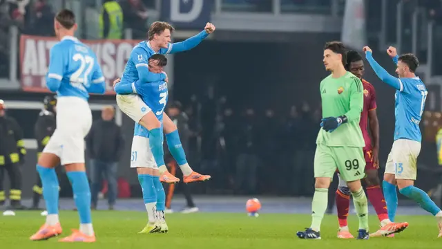 Foto: Gol Semata Wayang David Neres Jadi Pembeda, Napoli Tempel Ketat AC Milan di Puncak Klasemen Liga Italia